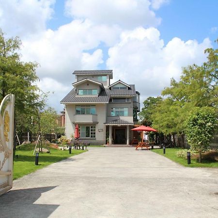 Yilan Pine Villa Homestay Luodong Exterior foto