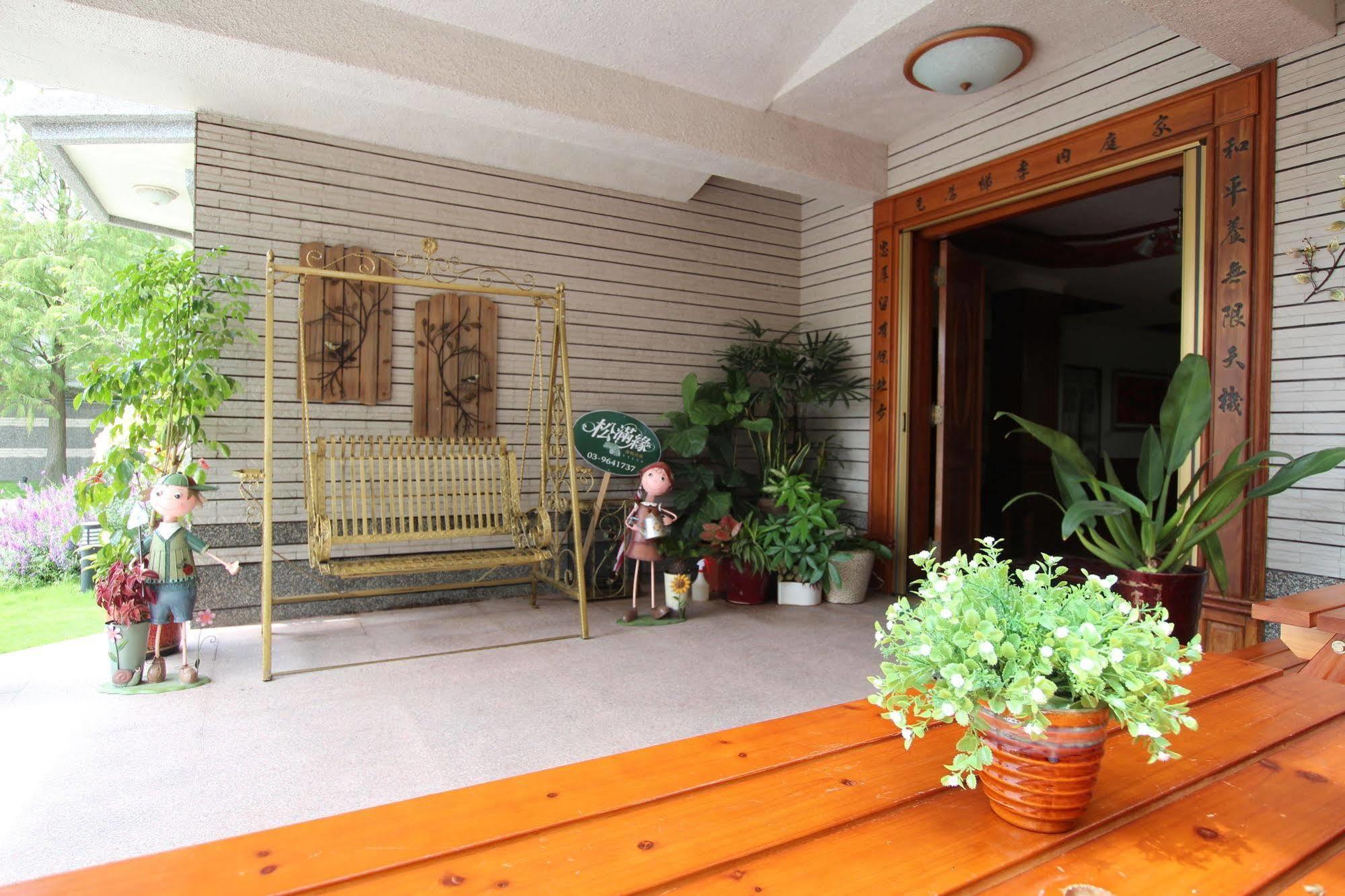 Yilan Pine Villa Homestay Luodong Exterior foto