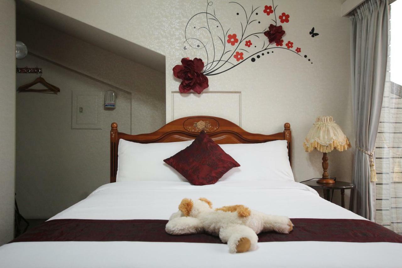 Yilan Pine Villa Homestay Luodong Exterior foto